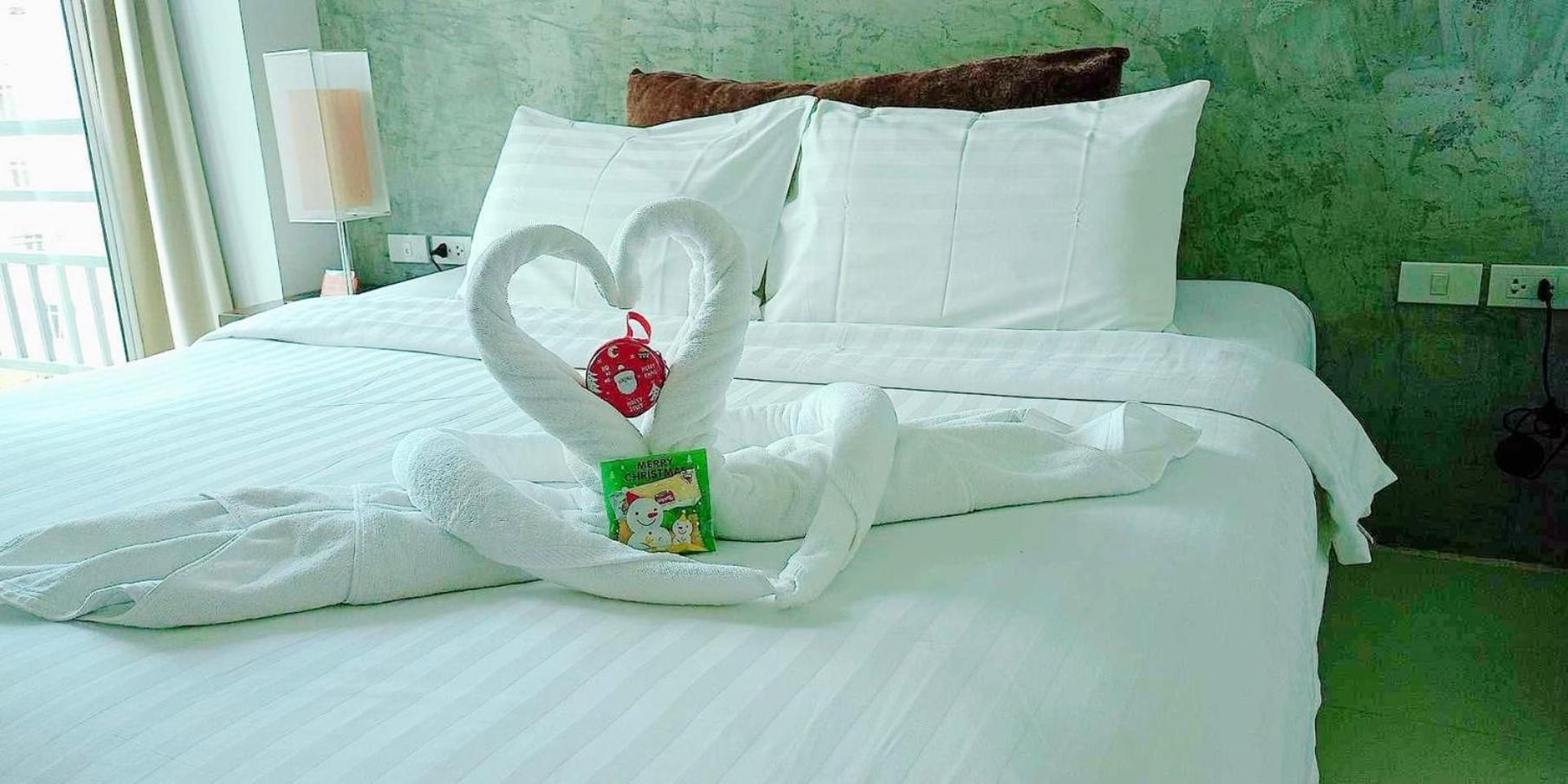 Patong The Album Hotel מראה חיצוני תמונה